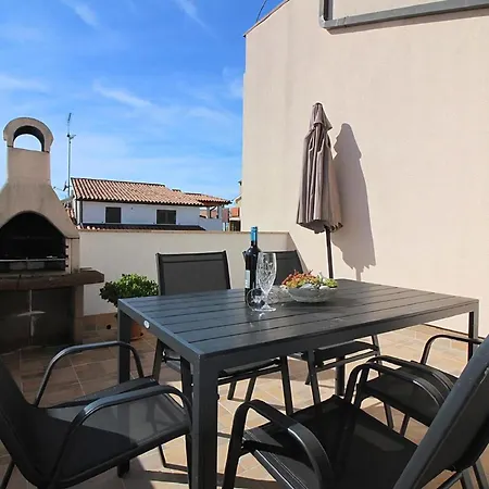 Apartamento Milka Mit Schoener Grillterrasse *